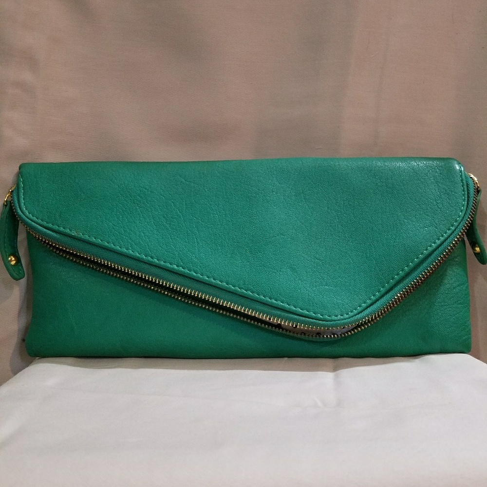 Urban Expressions Shoulder Bag